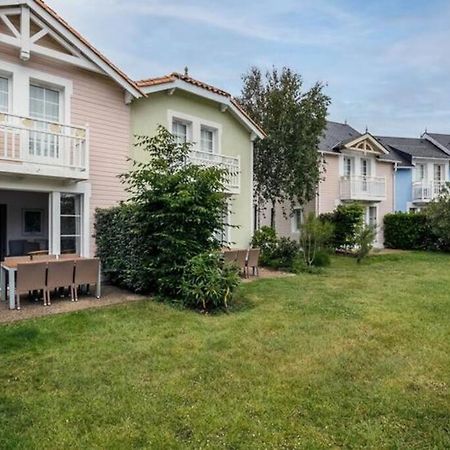 Charmante Maison De Vacances Avec Acces Piscine Talmont-Saint-Hilaire Kültér fotó