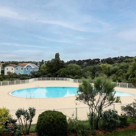 Charmante Maison De Vacances Avec Acces Piscine Talmont-Saint-Hilaire Kültér fotó