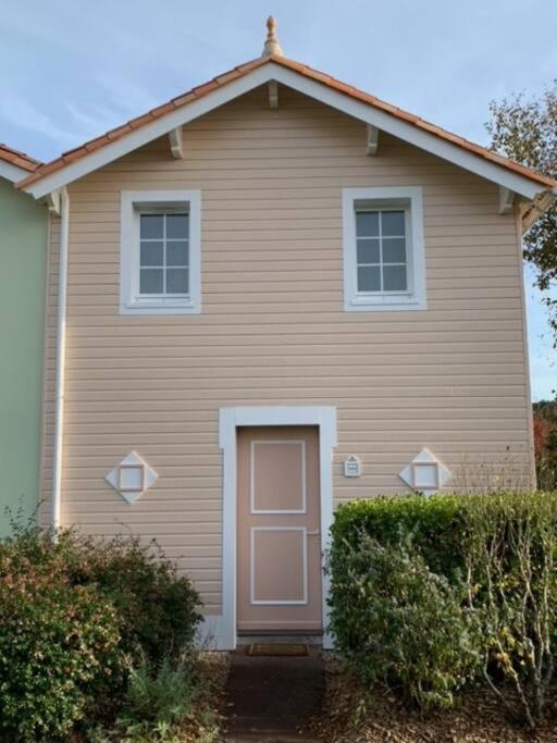 Charmante Maison De Vacances Avec Acces Piscine Talmont-Saint-Hilaire Kültér fotó