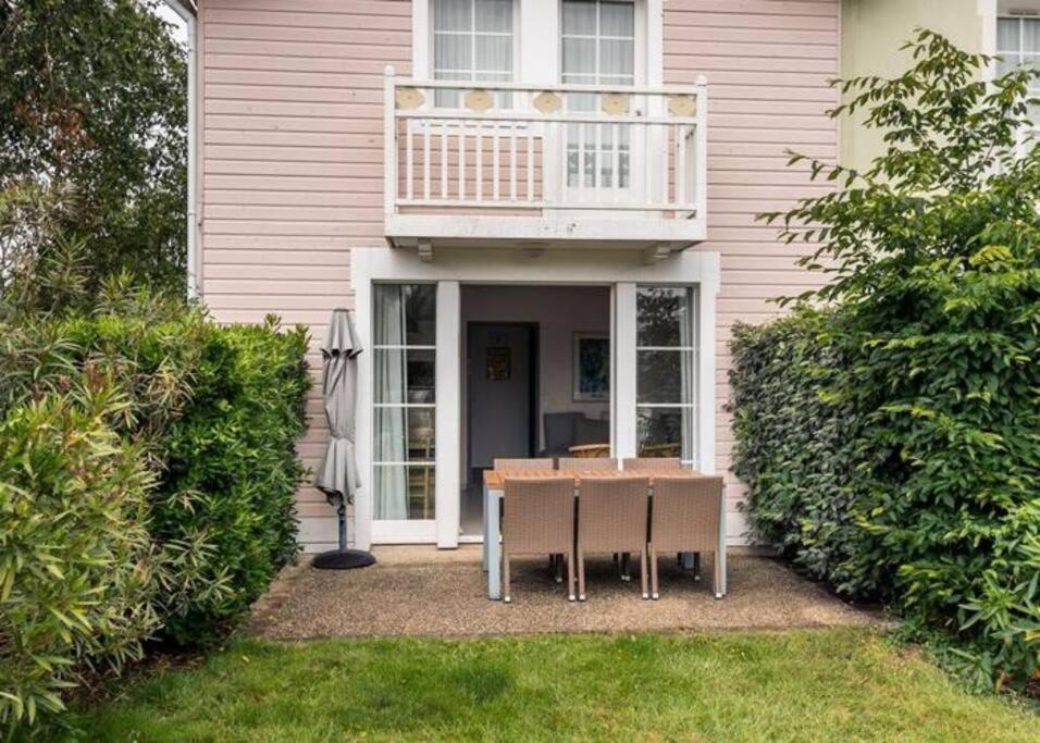 Charmante Maison De Vacances Avec Acces Piscine Talmont-Saint-Hilaire Kültér fotó