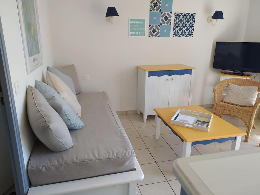 Charmante Maison De Vacances Avec Acces Piscine Talmont-Saint-Hilaire Kültér fotó